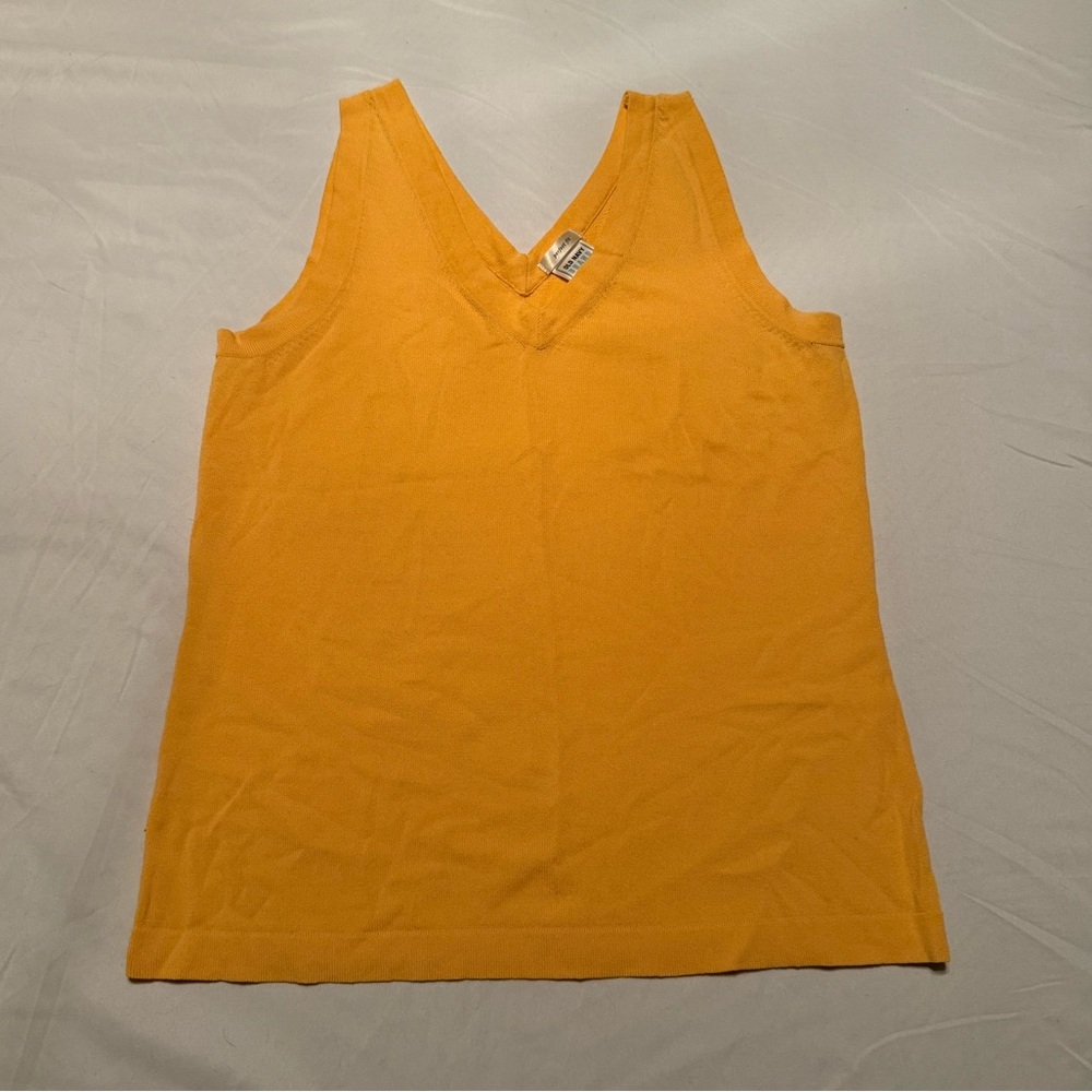 Old Navy V-Neck Sleeveless Top in Mustard Yellow